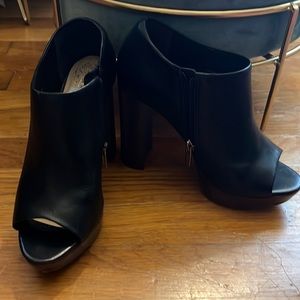 Soft Genuine leather peep toe bootie